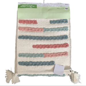 𝅺THE Spring Shop Table Runner